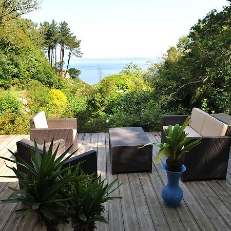 Les Fous De Bassans Bed & Breakfast Poullan-sur-Mer Bagian luar foto