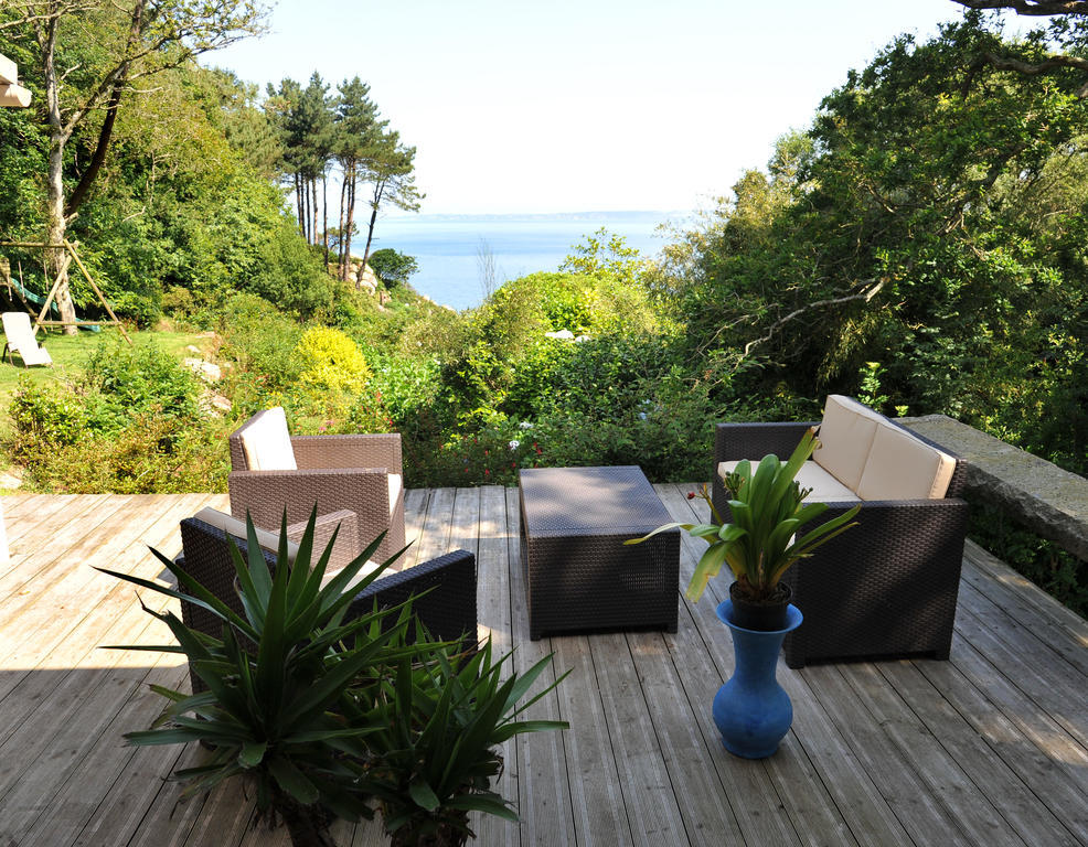 Les Fous De Bassans Bed & Breakfast Poullan-sur-Mer Bagian luar foto