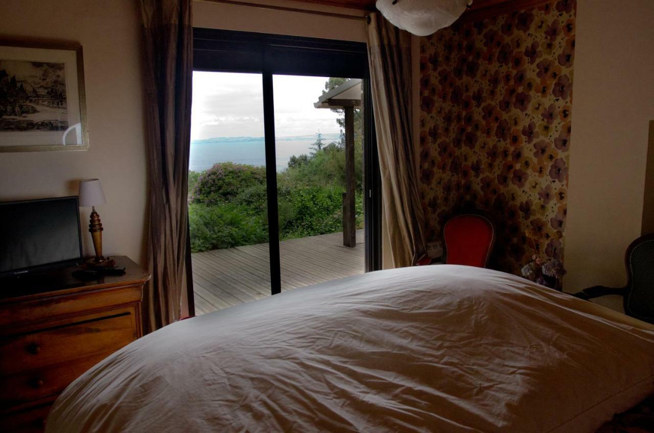 Les Fous De Bassans Bed & Breakfast Poullan-sur-Mer Bagian luar foto